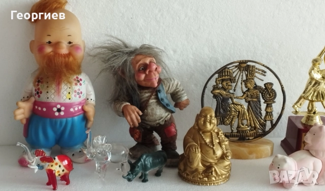 Фигури, статуетки.Сувенири Атина -2004 г.Москва -80 г