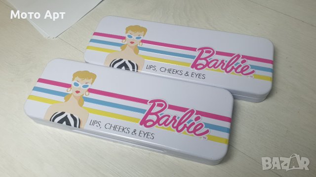 2 Палитри Барби Barbie Грим, снимка 1 - Козметика за деца - 40750427
