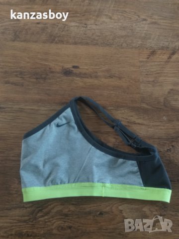 nike sport bra - страхотно дамско бюстие КАТО НОВО, снимка 7 - Корсети, бюстиета, топове - 38025337