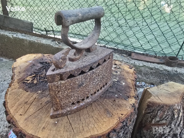 Продавам стара Ютия , снимка 2 - Антикварни и старинни предмети - 51513164