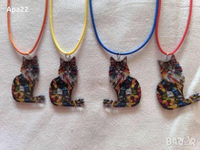 Гердани с котки , кучета  и морски елементи, снимка 8 - Колиета, медальони, синджири - 50985909