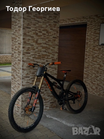 Продавам Pivot Phoenix 2020