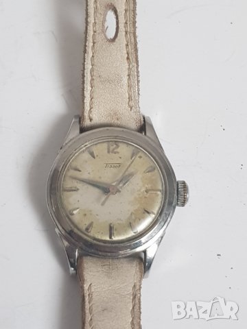 Дамски механичен часовник Tissot, снимка 1 - Антикварни и старинни предмети - 34932426