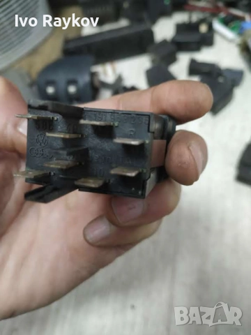 Бутон Авариини за VW Golf , Mk II , 191953235, снимка 4 - Части - 52679031