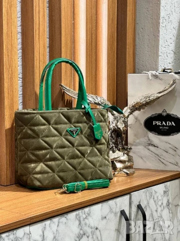 чанти prada , снимка 3 - Чанти - 50745556