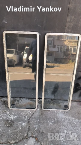 Страничен  отваряем среден прозорец за Транспортер Т3 / Transporter T3, снимка 3 - Части - 50907014