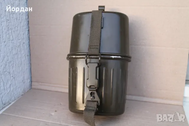 Немско военно кенче и манерка