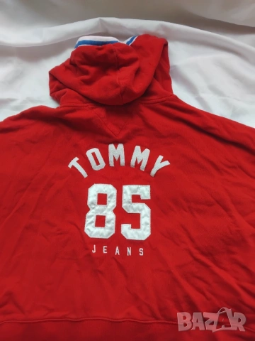 Tommy Hilfiger 100% оригинален суичър XL размер , снимка 4 - Суичъри - 53966973