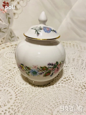 порцеланов буркан , снимка 4 - Аксесоари за кухня - 51185197