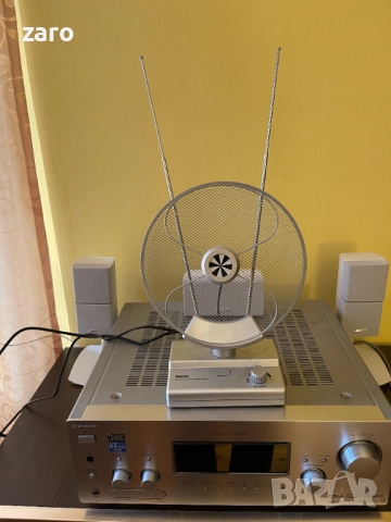 Немска стайна антена Hama с усилвател за радио и телевизия, снимка 2 - Други - 52898756