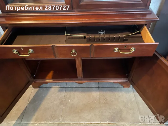 Салонен бюфет (витрина ) DREXEL HERITAGE, снимка 6 - Секции и витрини - 48175194