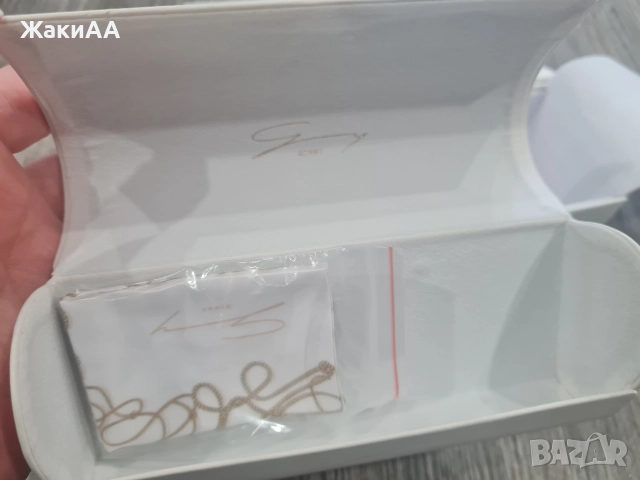 Калъф за дамски очила на марката Genny, снимка 3 - Слънчеви и диоптрични очила - 52973129