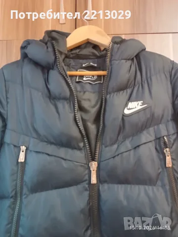 Детско яке Nike, снимка 3 - Детски якета и елеци - 56481876