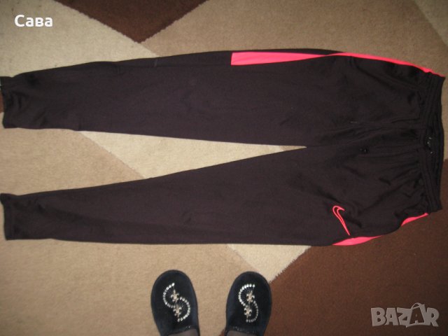 Спортно долнище NIKE  дамско,С-М, снимка 2 - Спортни екипи - 40145758