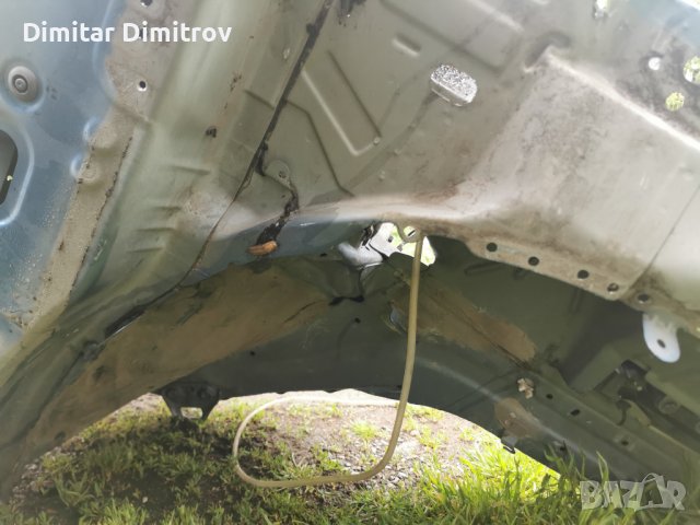 Нисан x trial предна дясна греда и колона, снимка 3 - Части - 40717154