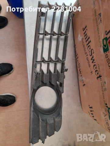 Ауди а4 б6 Решетки за халогени, снимка 6 - Части - 52010816