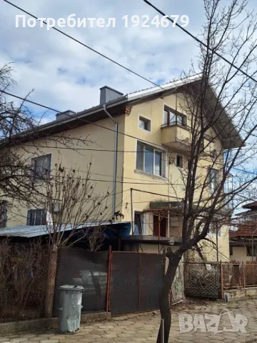 Просторен етаж от къща в тих район на Кюстендил, снимка 2 - Етаж от къща - 49637949