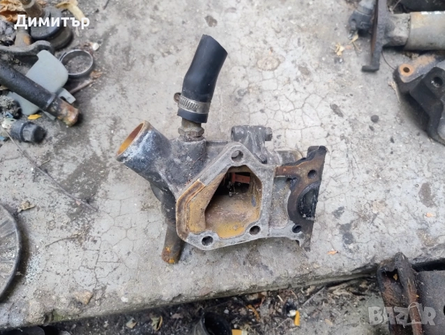 Тяло - Фланец Термостат За Фиат Дукато 2.5Д 1990г / Fiat Ducato 2.5D 1990y, снимка 2 - Части - 51674037