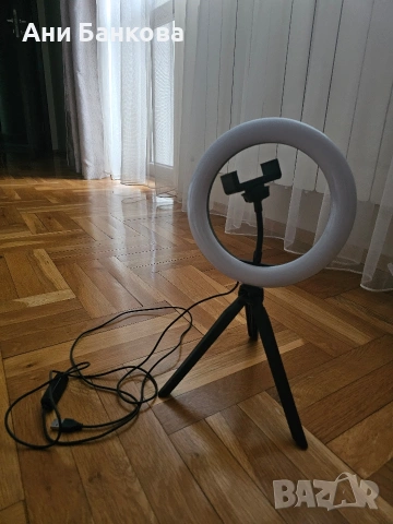  Чисто нов Селфи LED ринг лампа 26 см с трипод и държач

, снимка 2 - Селфи стикове, аксесоари - 54153886