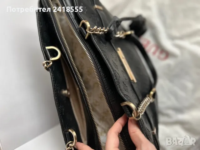 Чанта на Guess, снимка 14 - Чанти - 48482429