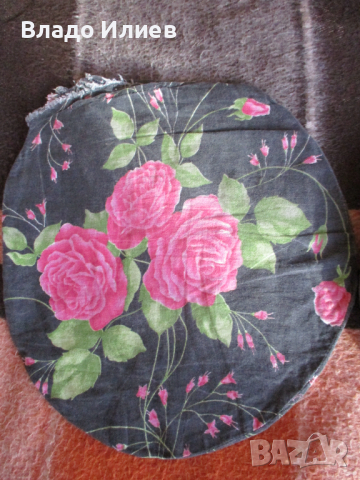 Възглавници кръгли многоцветни/ушити от майстор -шивач/  и квадратни/зелени и червени/ за стол, снимка 14 - Възглавници - 33814572