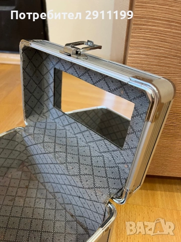 Малък алуминиев куфар, снимка 6 - Куфари с инструменти - 54243112