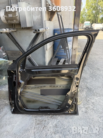 Дясна предна врата MERCEDES GLC W253 (2015-2022г.), снимка 2 - Части - 55851481