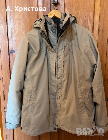 Бежово скиорско яке 2 в 1 , снимка 2 - Якета - 52341367