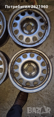 Гуми и джанти 15 цола за VW Passat, снимка 5 - Гуми и джанти - 52413694