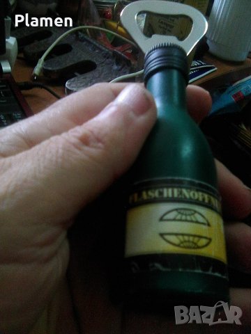 Стара германска отварачка с форма на бутилка
