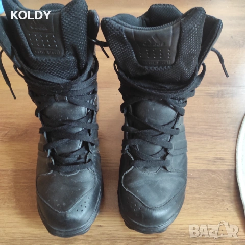 Рядък вид тактически кубинки Adidas 44 номер.
