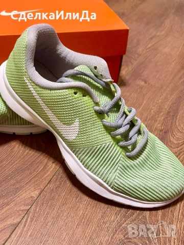 Nike Маратонки 37,5 Мента, снимка 2 - Маратонки - 51343267