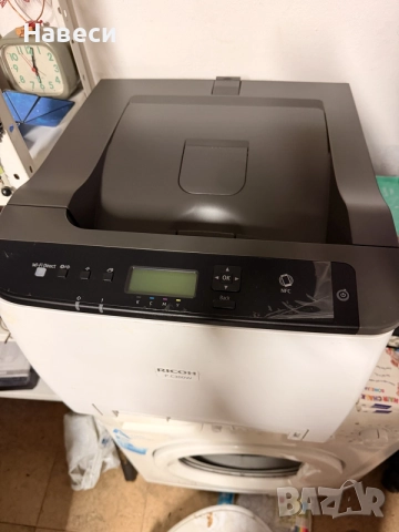 Цветен лазерен принтер Ricoh Wi-Fi Direct, NFC, LCD