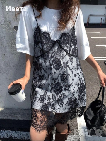 Рокля с дантела