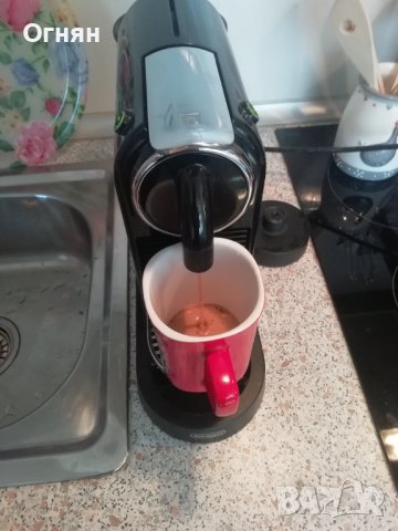 Кафе Машина с капсули - Nespresso De'Longhi, снимка 4 - Кафемашини - 40822838