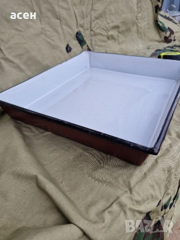 Емайлирани тави, снимка 2 - Съдове за готвене - 52958018