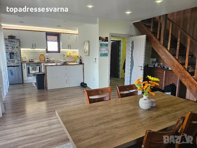 Реновирана къща кв. Галата, снимка 3 - Къщи - 49890634