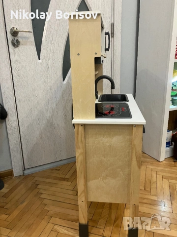 Продавам дървена детска кухня, снимка 4 - Играчки за стая - 53185299