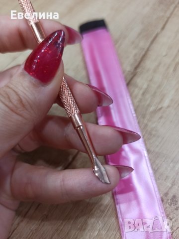 Комплект за сваляне на гел лак - течност и инструмент, снимка 4 - Продукти за маникюр - 39161143