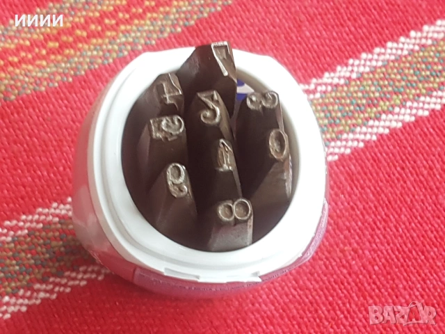 Цифри за набиване 8 мм