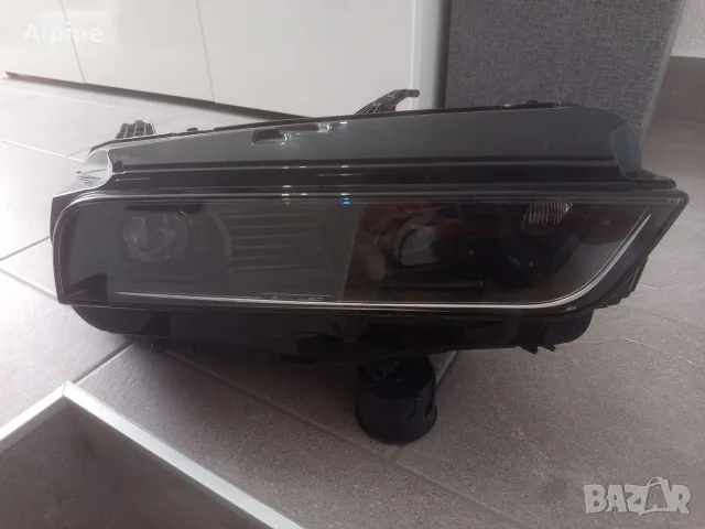 Десен фар за BMW 7 G70