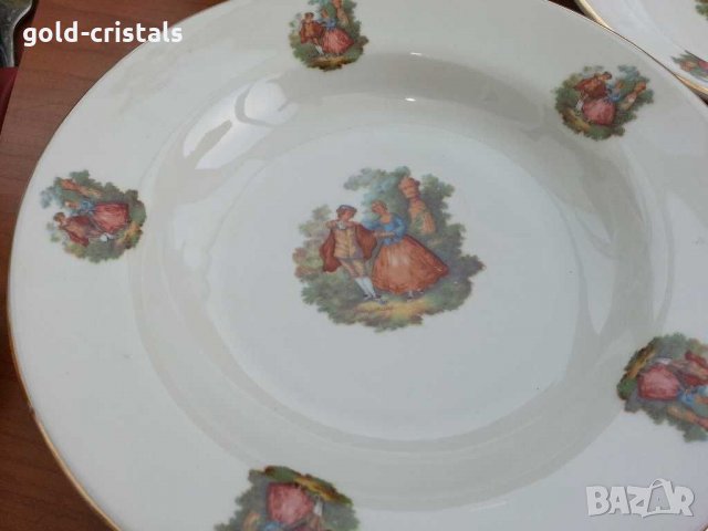 Ретро български порцелан сервиз чинии, снимка 2 - Антикварни и старинни предмети - 29314710