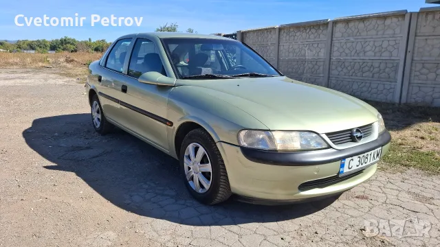 Opel Vectra 1.6 75кс, снимка 8 - Автомобили и джипове - 56336743