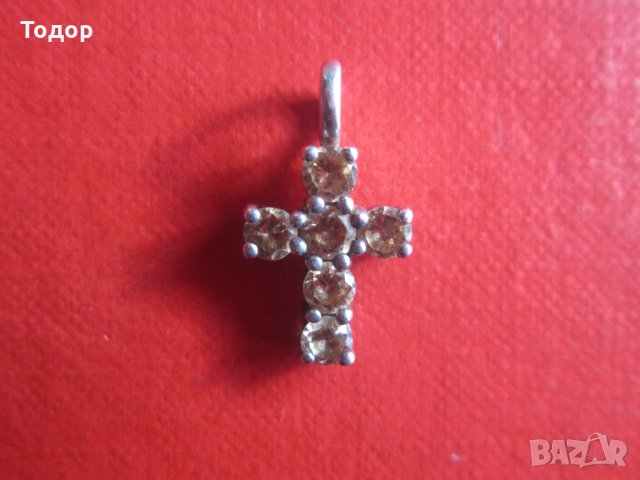 Невероятен сребърен кръст висулка медальон с камъни 925, снимка 6 - Колиета, медальони, синджири - 35101615