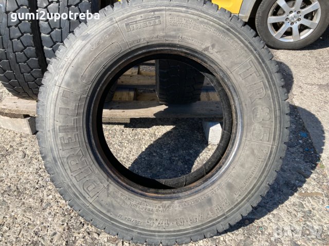 215/75/17.5 PIRELLI 2019г 9,5-10мм Задна Шарка 215/75 R17.5, снимка 10 - Гуми и джанти - 40551058