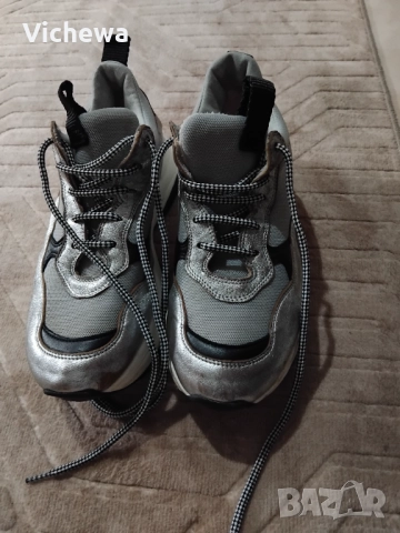 Дамски сникерси, снимка 2 - Дамски ежедневни обувки - 52293422