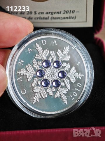 Сребърна монета снежинка с Танзанит