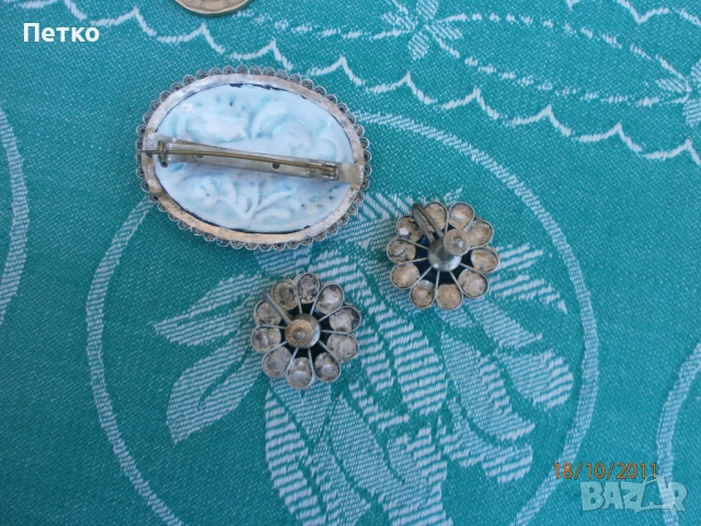 Автентичен комплект , снимка 12 - Антикварни и старинни предмети - 52606513