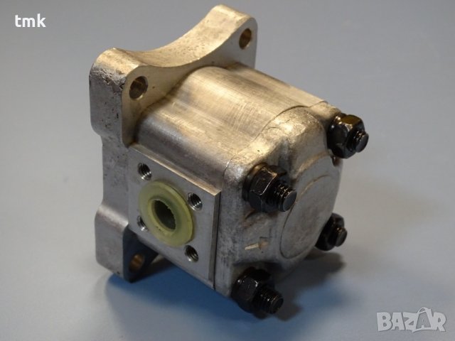 Хидравлична помпа "Хидравлика" А0.27X 175Bar 1500min-1, снимка 4 - Резервни части за машини - 40134913