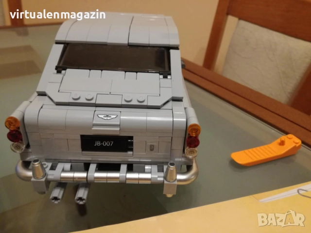 Конструктори Лего - LEGO Creator Expert 10220 и 10262, снимка 17 - Колекции - 44589232